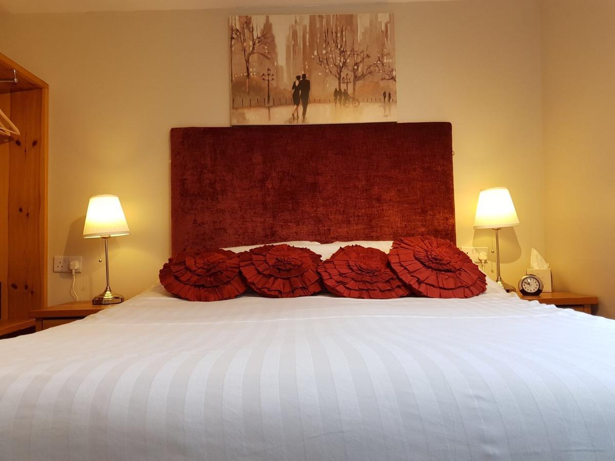 Castle Green Bed And Breakfast アッシュボーン エクステリア 写真